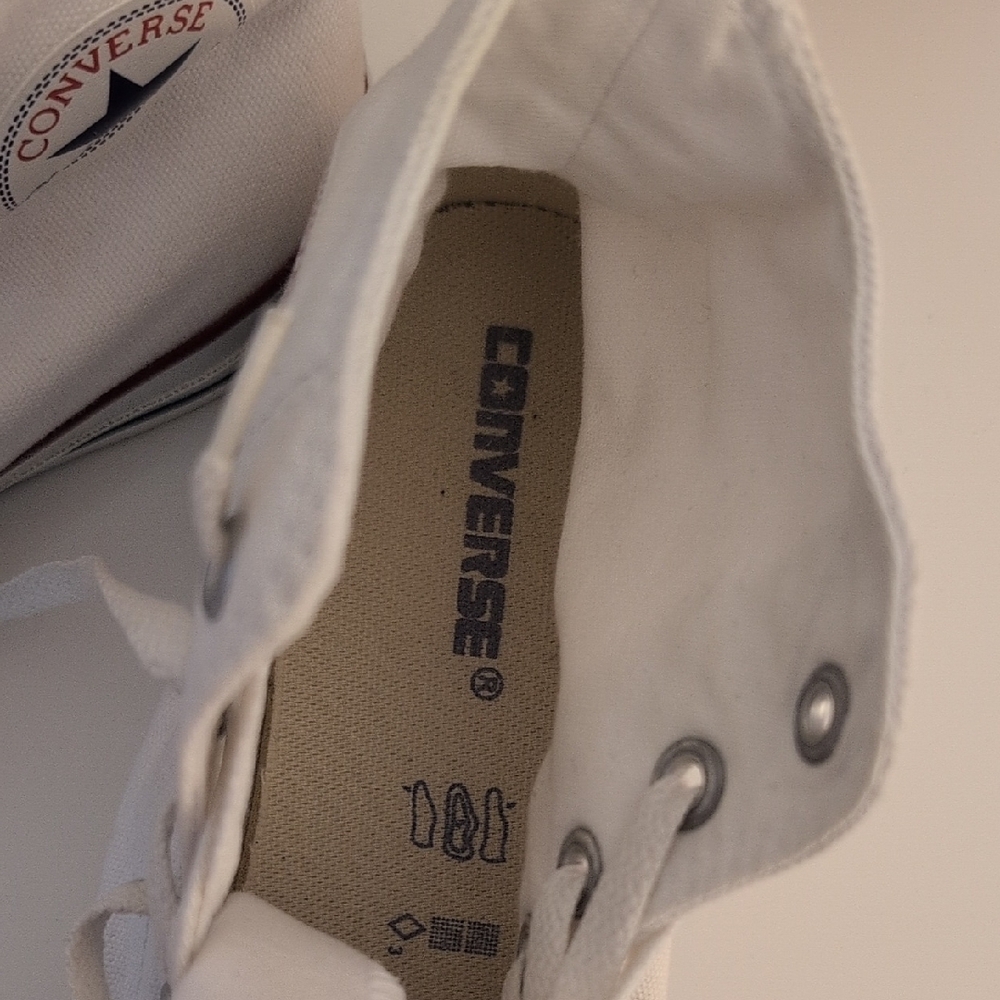 classic converse high tops - Picture 3 of 7